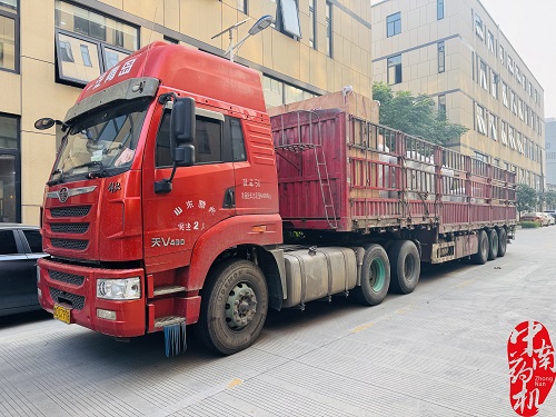 發貨現場丨設備發貨忙不停，保質保量全力交付